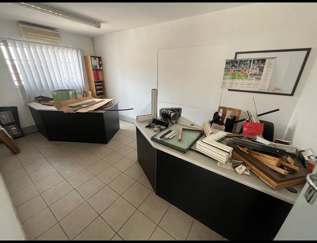 820M² WAREHOUSE TO LET IN HENNOPSPARK
